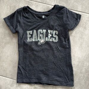 NFL Team Apparel Philadelphia Eagles Girl's Dk.Gray/Silver/Green Tee - XS- TP- 5